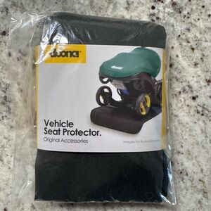 Doona Vehicle Seat Protector – New in Package